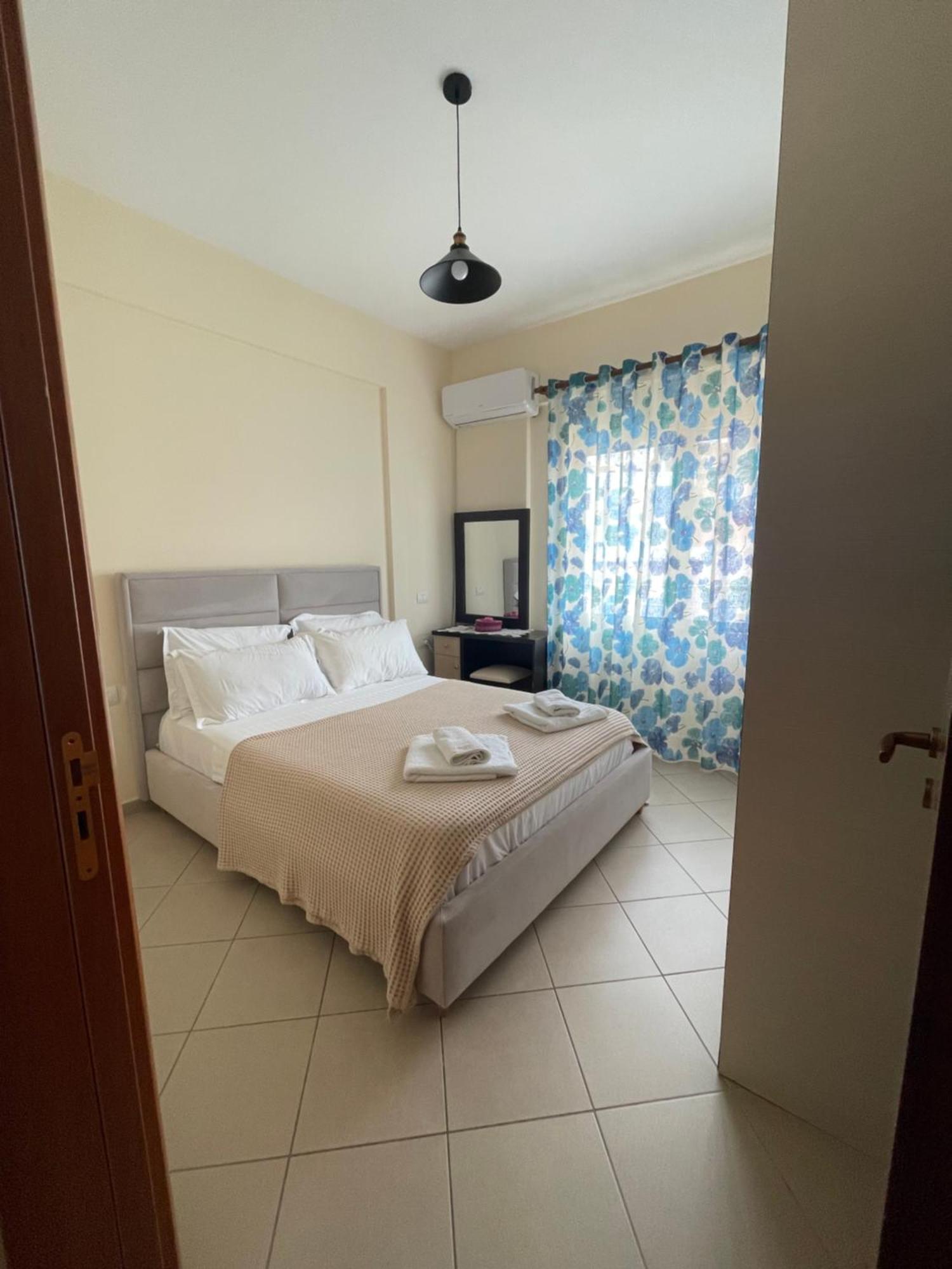 Ioanian Blue Apartament Himare Exterior foto
